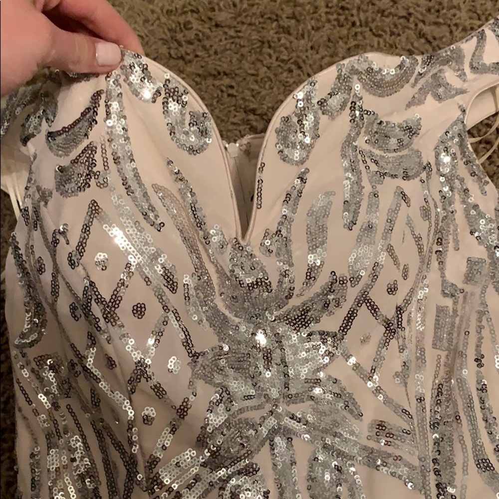 Prom dress - Picture 3 of 6